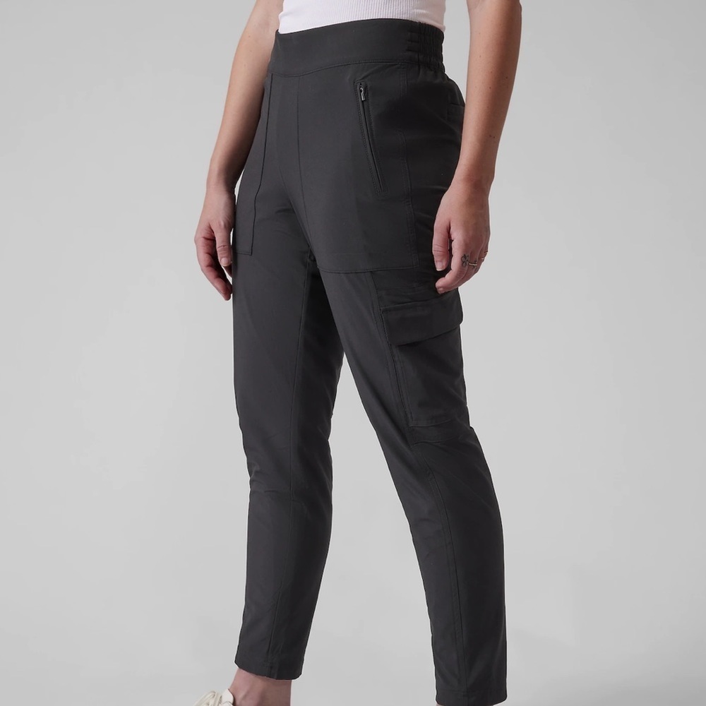 Athleta Chelsea Cargo Lined Pant Black Size 22